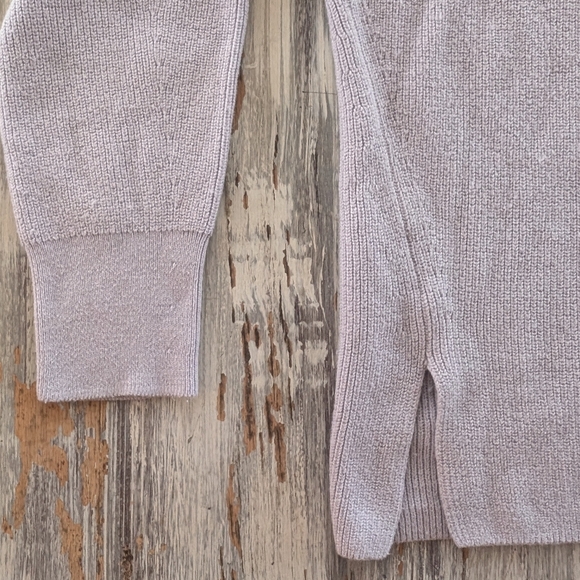 Lululemon Merino Wool-Blend Ribbed Crewneck Sweater Light Lavender Womens 6 - Picture 4 of 8